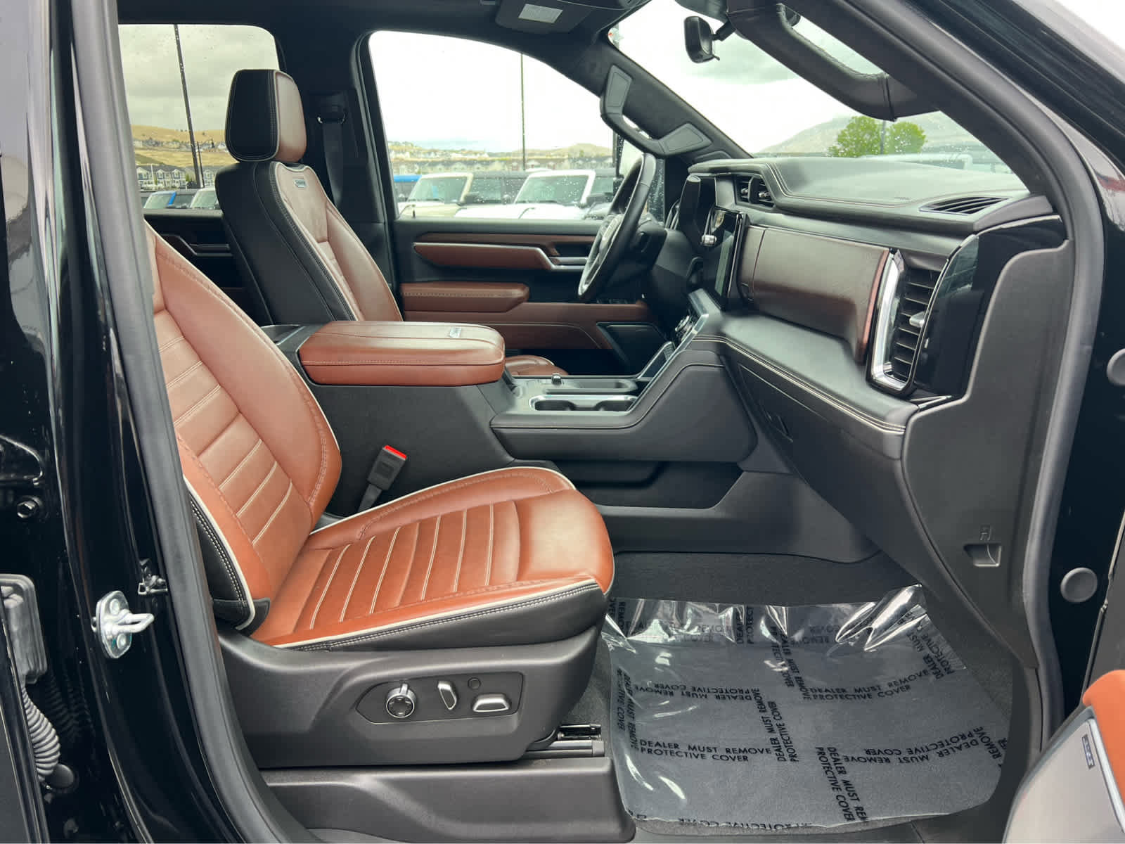 Used 2025 GMC Sierra 3500 Denali Ultimate AWD/4WD image 17
