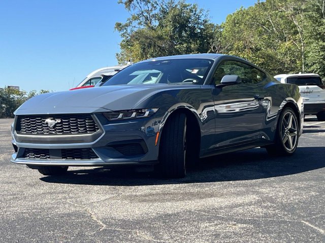 Certified 2024 Ford Mustang Coupe RWD image 8