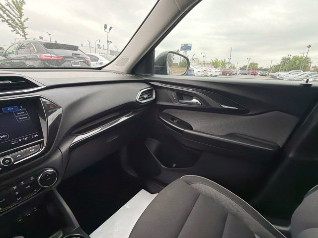 Used 2023 Chevrolet TrailBlazer LT w/ Convenience Package FWD image 32