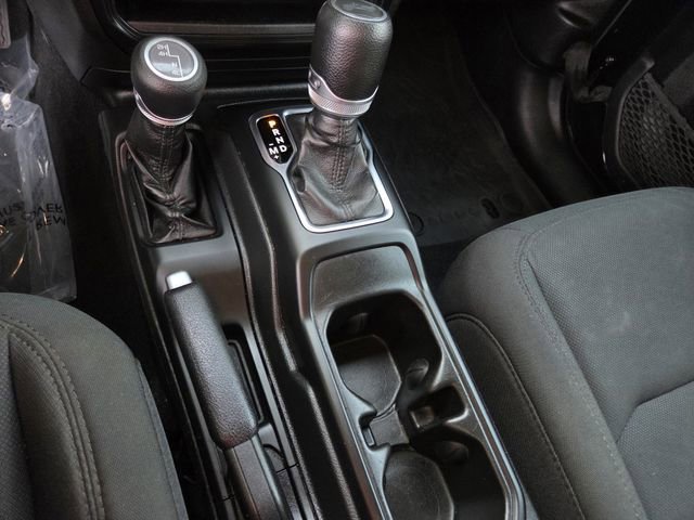 Used 2022 Jeep Wrangler Unlimited Sport image 12