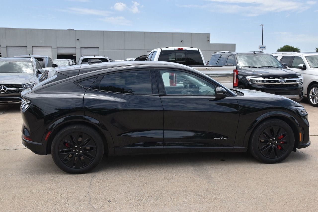 Certified 2025 Ford Mustang Mach-E Premium w/ Sport Appearance Package AWD/4WD image 5