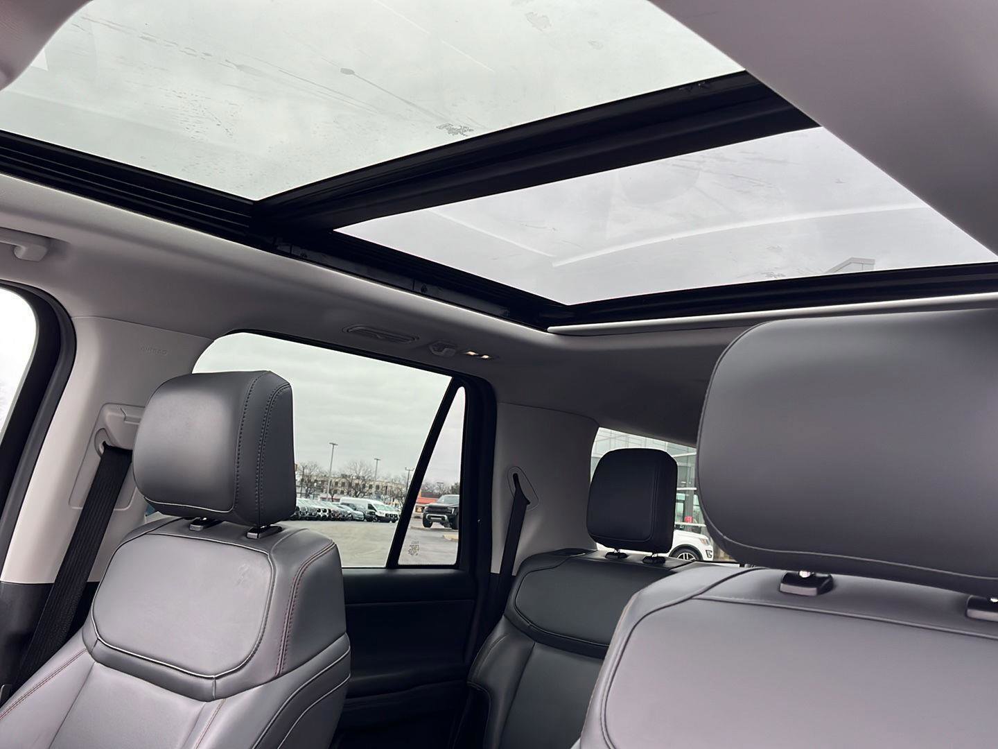 Certified 2025 Ford Expedition Max Active image 10