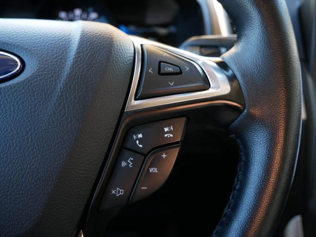 Certified 2024 Ford Edge Titanium AWD/4WD image 18