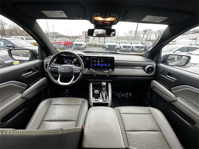 Used 2023 Chevrolet Colorado ZR2 w/ ZR2 Convenience Package III image 16