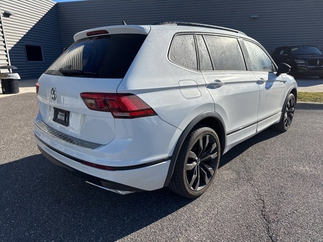 Used 2021 Volkswagen Tiguan SE R-Line image 3