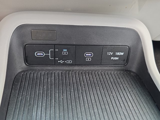 Used 2024 Hyundai Kona SEL FWD image 24
