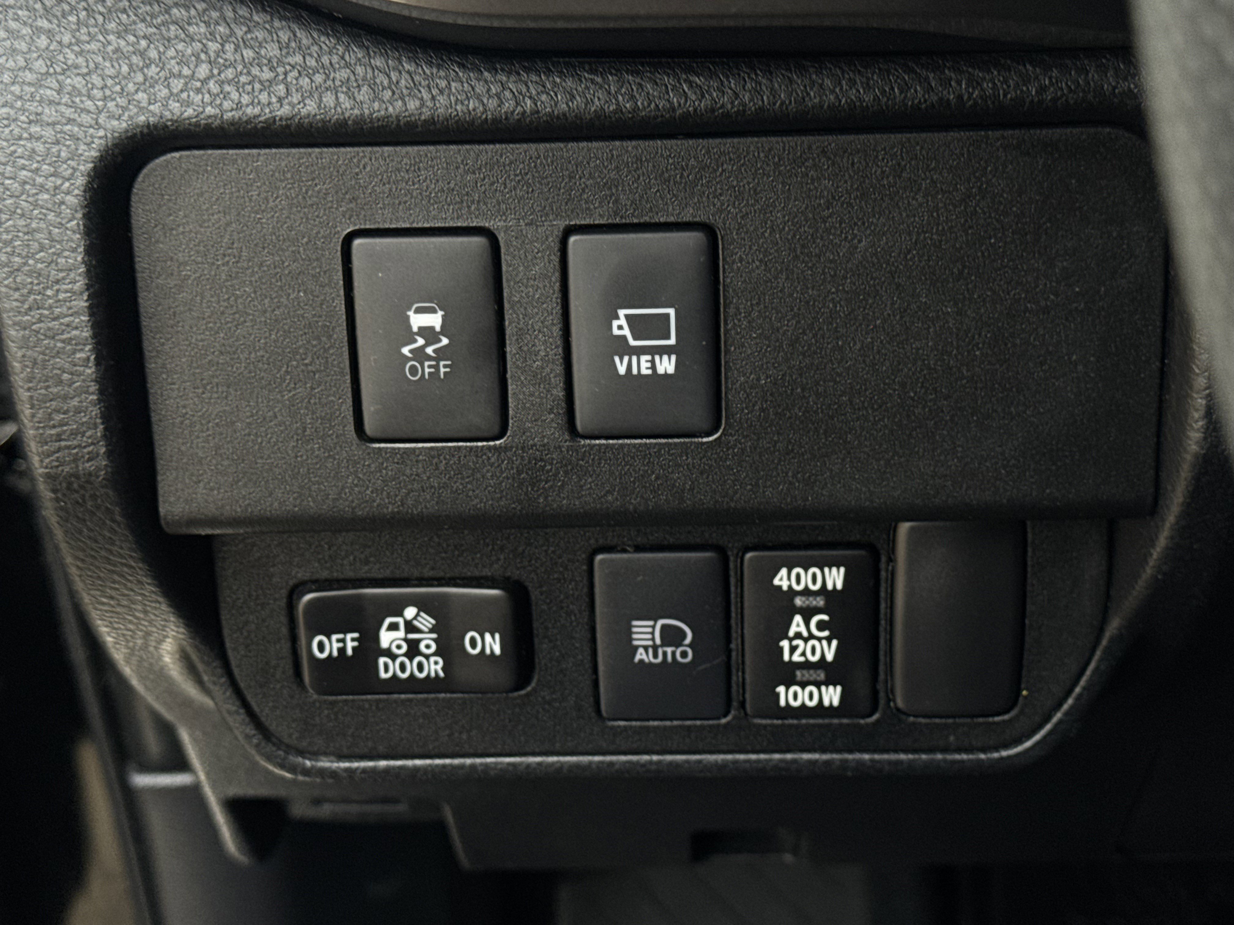 Used 2020 Toyota Tacoma Limited image 26