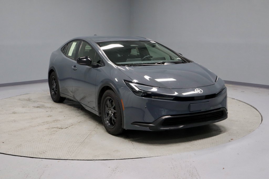 Used 2023 Toyota Prius LE image 1