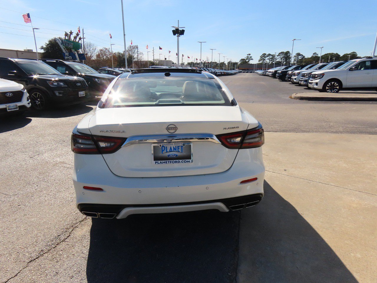 Used 2023 Nissan Maxima Platinum w/ Sport Mat Group image 4