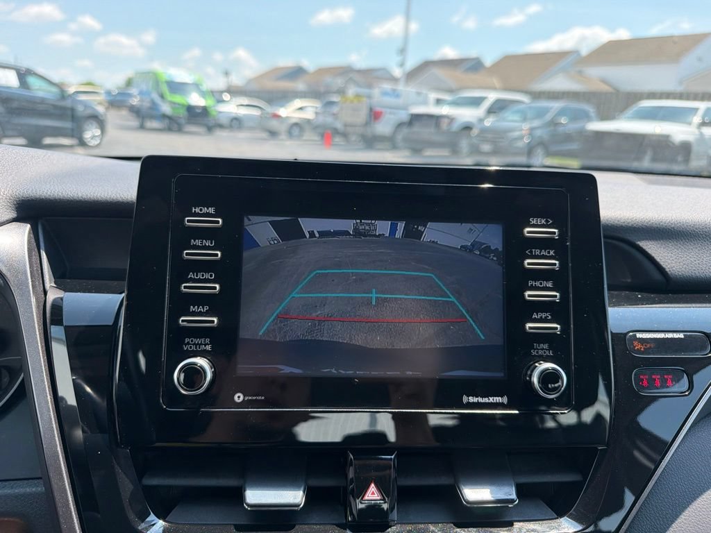 Used 2021 Toyota Camry SE FWD image 32