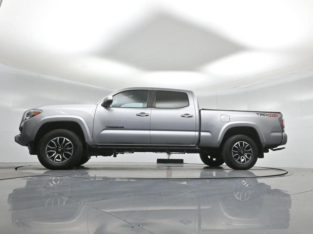 Used 2021 Toyota Tacoma TRD Sport w/ Technology Package image 25
