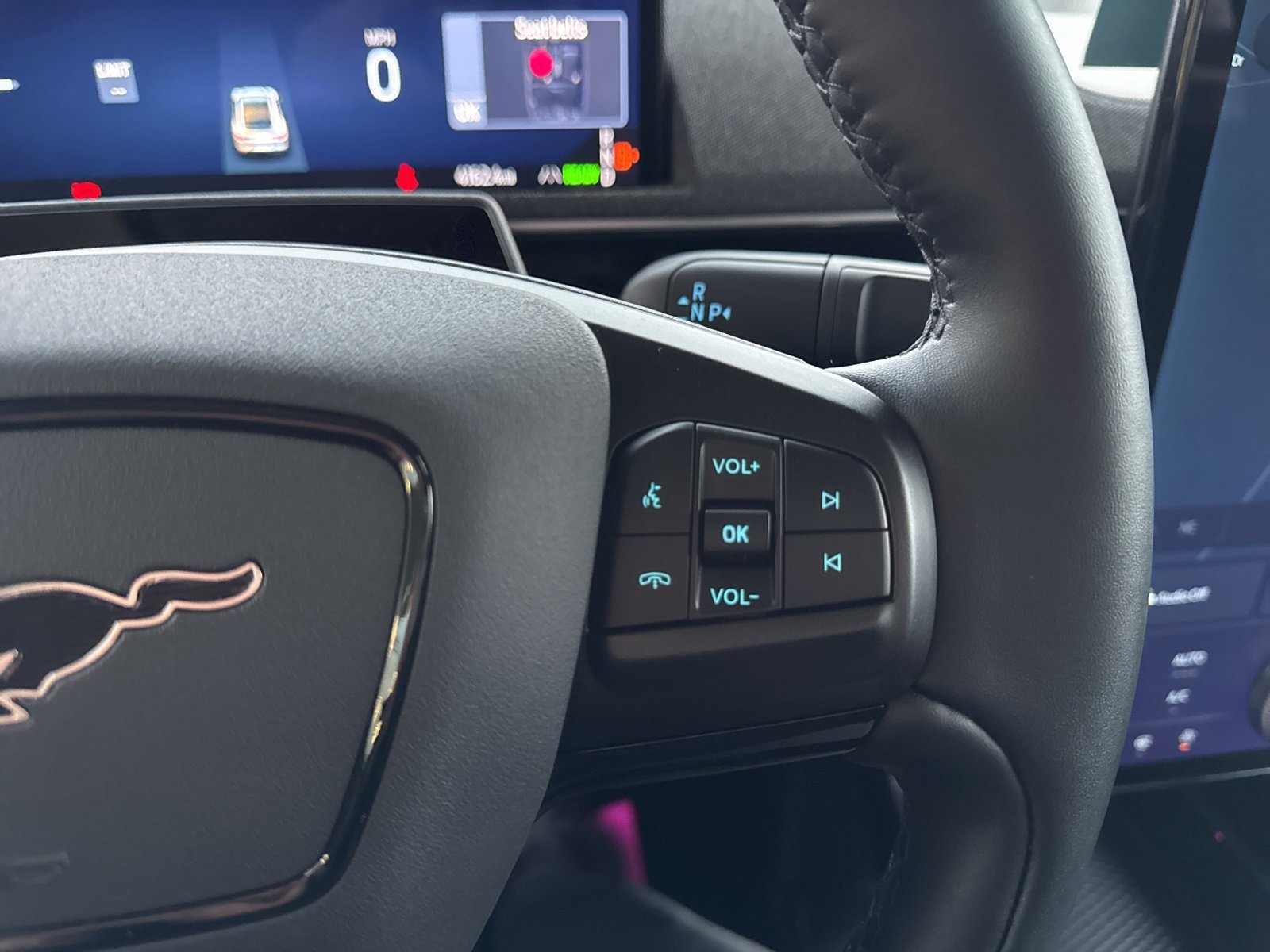 Certified 2025 Ford Mustang Mach-E Premium image 28