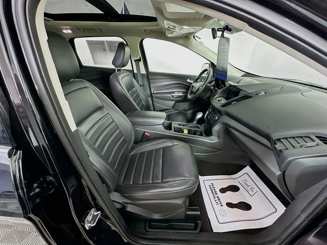Certified 2019 Ford Escape SEL image 33