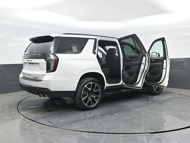 Used 2025 Chevrolet Tahoe RST w/ Comfort Package AWD/4WD image 29