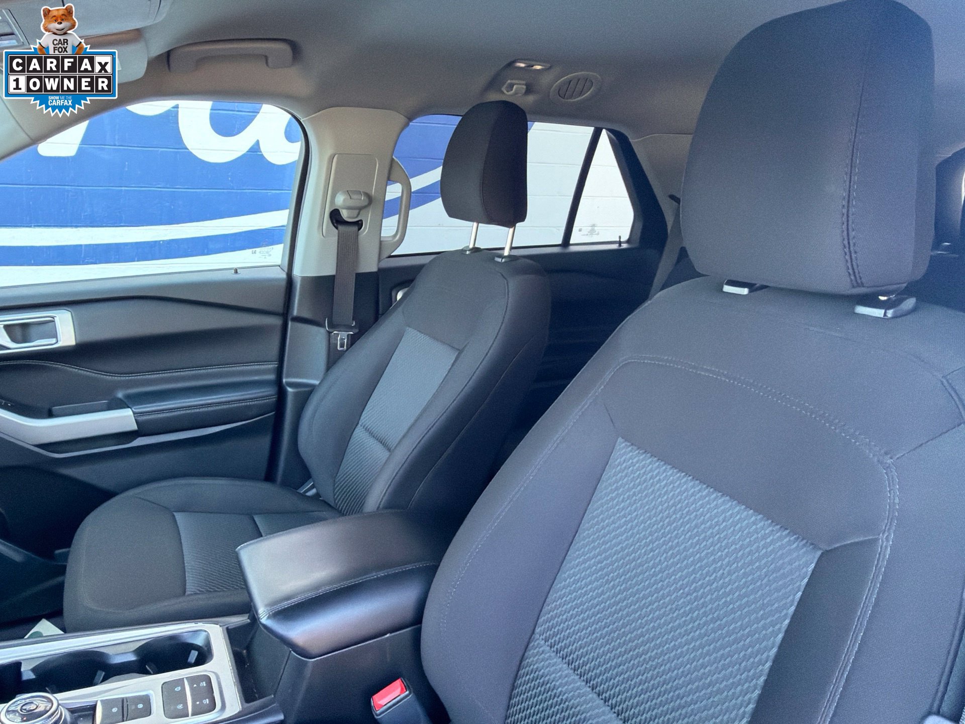 Certified 2023 Ford Explorer XLT RWD image 6