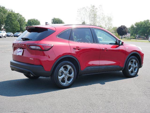 Certified 2025 Ford Escape ST-Line Select AWD/4WD image 5