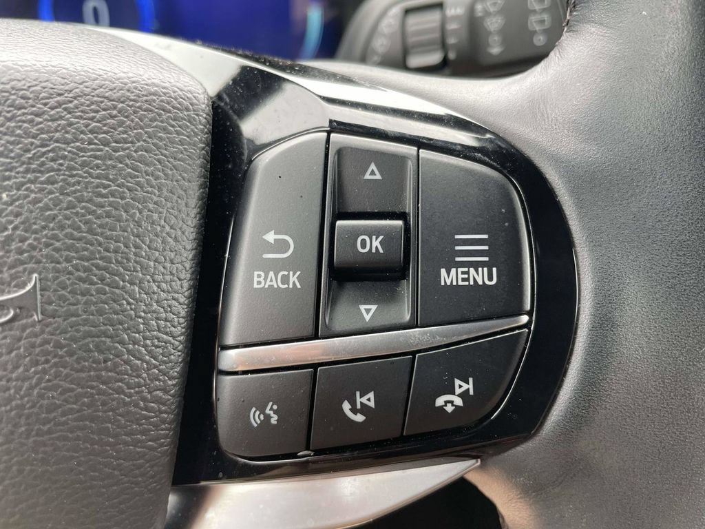 Certified 2023 Ford Explorer Platinum w/ Technology Package AWD/4WD image 26