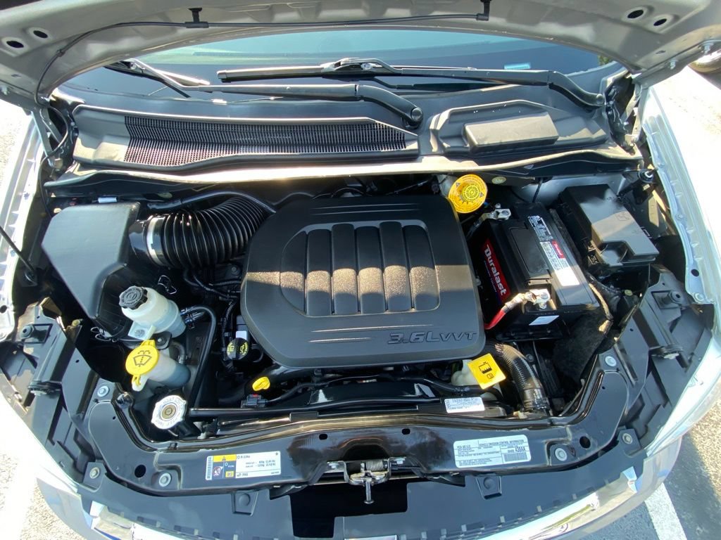 Used 2019 Dodge Grand Caravan SXT FWD image 31