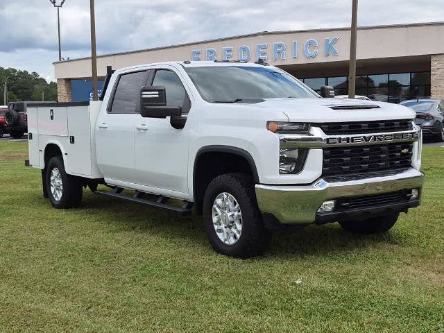 Used 2022 Chevrolet Silverado 3500 LT w/ Convenience Package AWD/4WD image 2