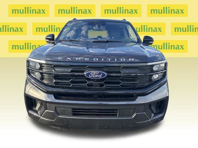 Certified 2025 Ford Expedition Active image 16