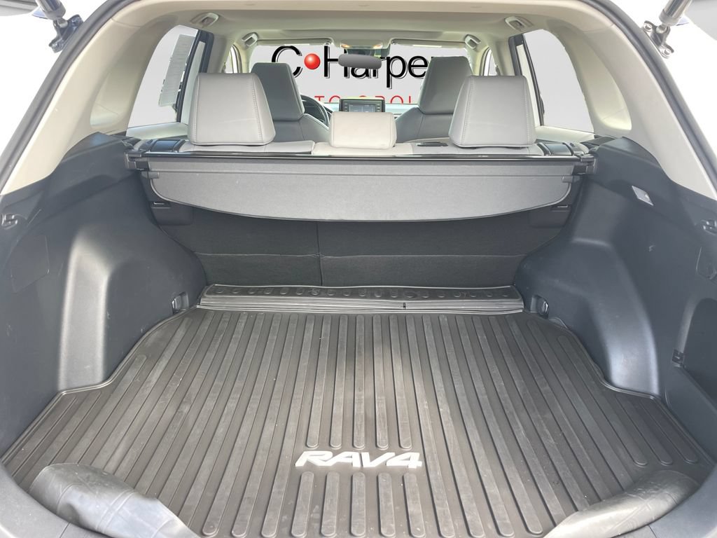 Used 2019 Toyota RAV4 XLE Premium w/ Cold Weather Package AWD/4WD image 16