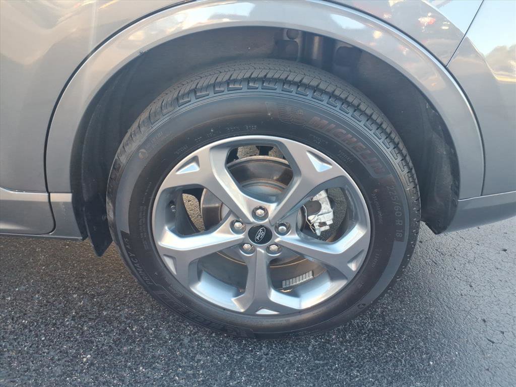 Certified 2023 Ford Escape ST-Line w/ Tech Pack #1 image 8