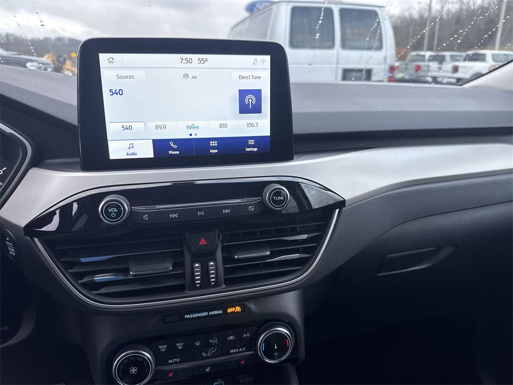 Certified 2022 Ford Escape SE w/ Cold Weather Package image 11