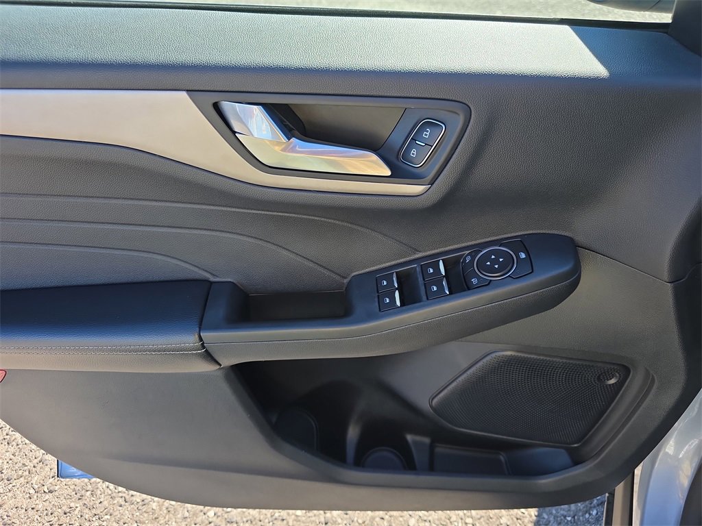 Certified 2022 Ford Escape SEL image 18