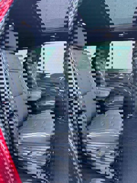 Used 2024 Cadillac Escalade Sport w/ LPO, ONYX Package image 27