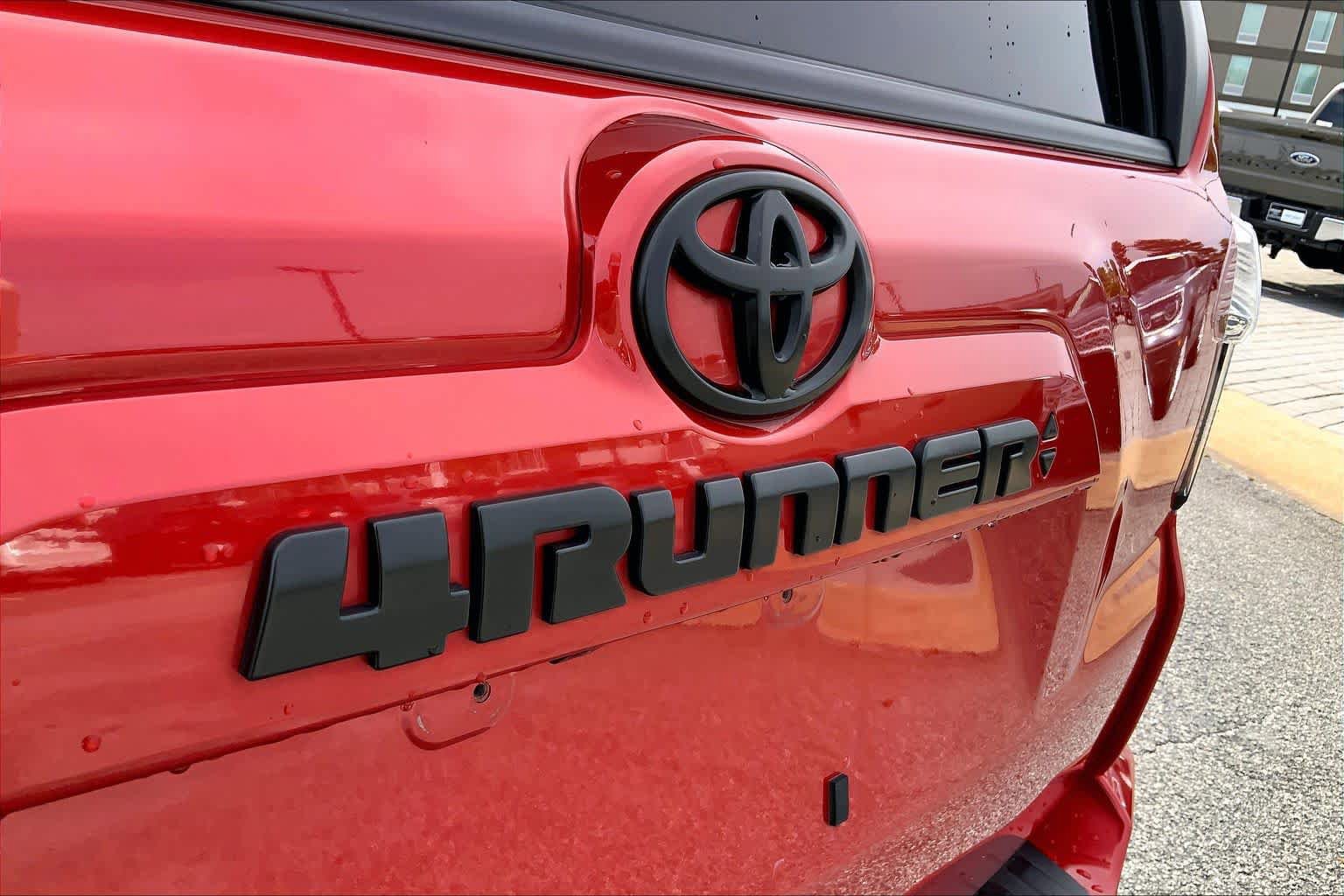 Used 2022 Toyota 4Runner SR5 RWD image 29