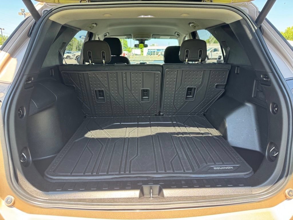 Used 2019 Chevrolet Equinox LT w/ Driver Convenience Package FWD image 38