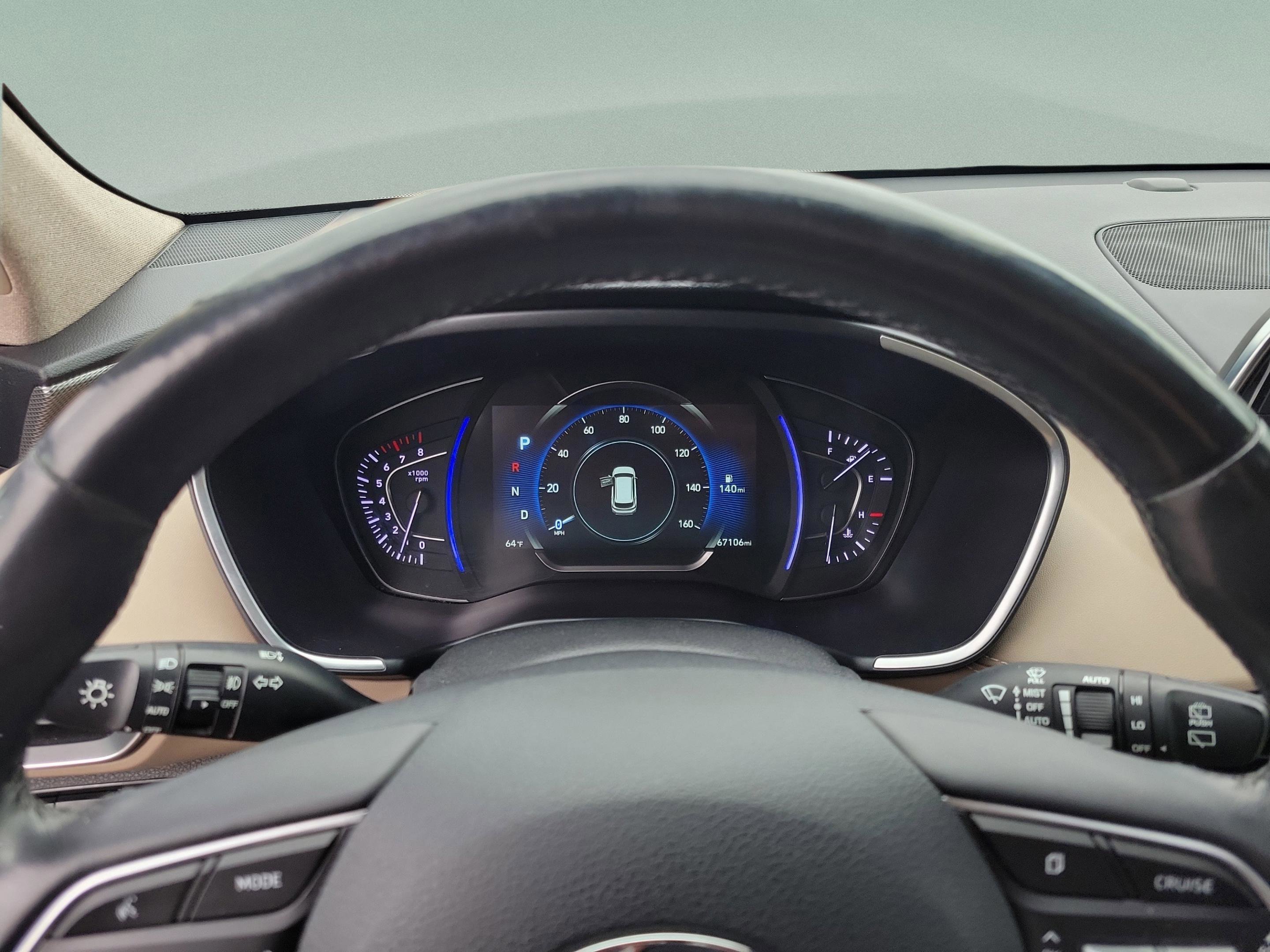 Used 2020 Hyundai Santa Fe Limited image 12