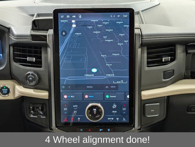 Certified 2024 Ford Expedition Platinum AWD/4WD image 5