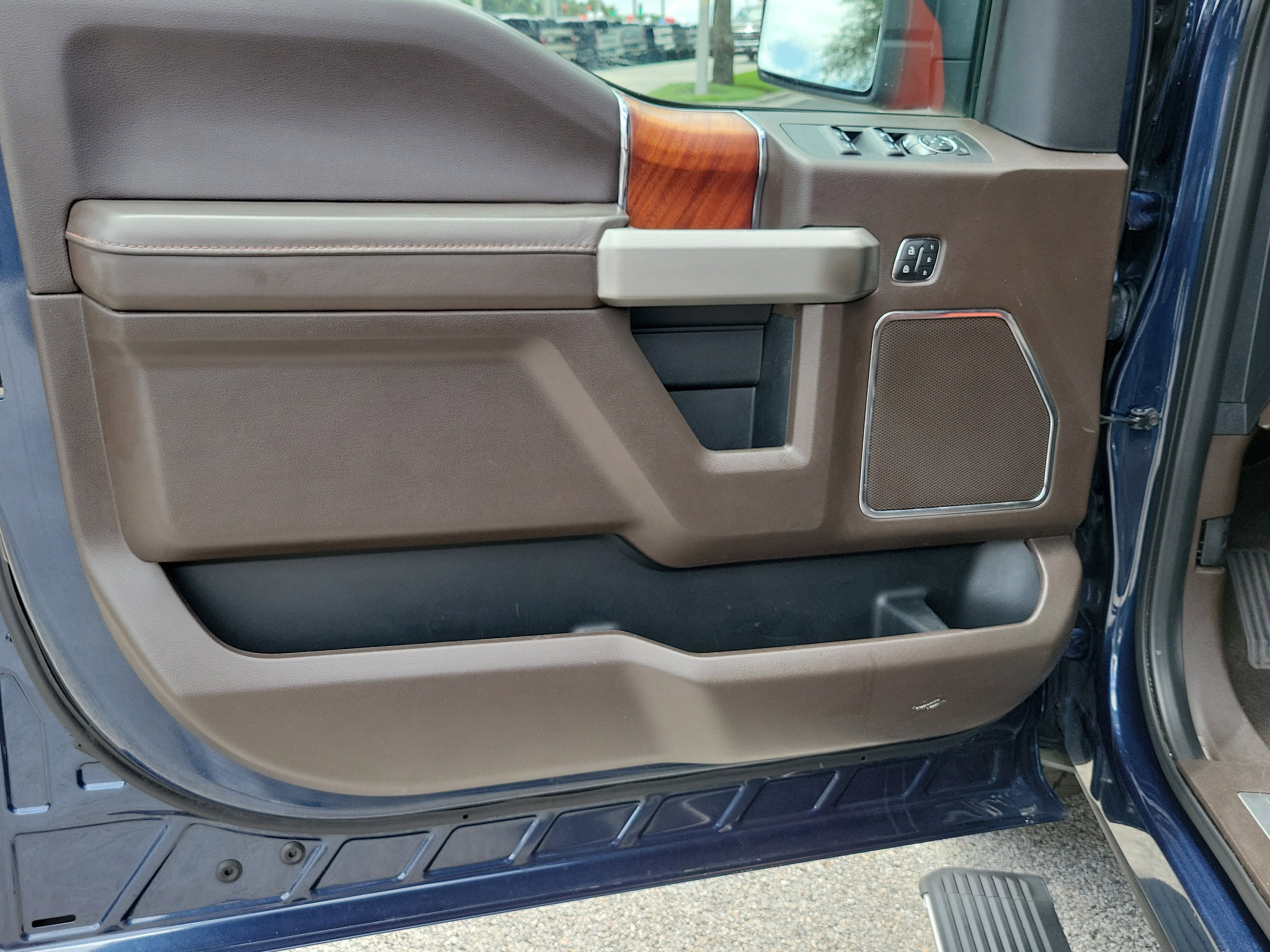 Certified 2020 Ford F150 King Ranch w/ Equipment Group 601A Luxury RWD image 17