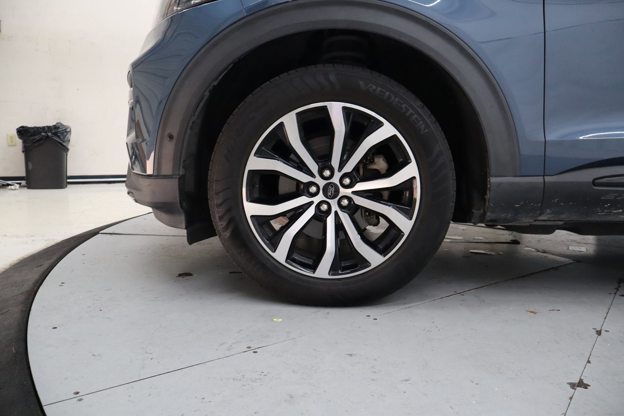 Certified 2020 Ford Explorer ST w/ Premium Technology Package image 18