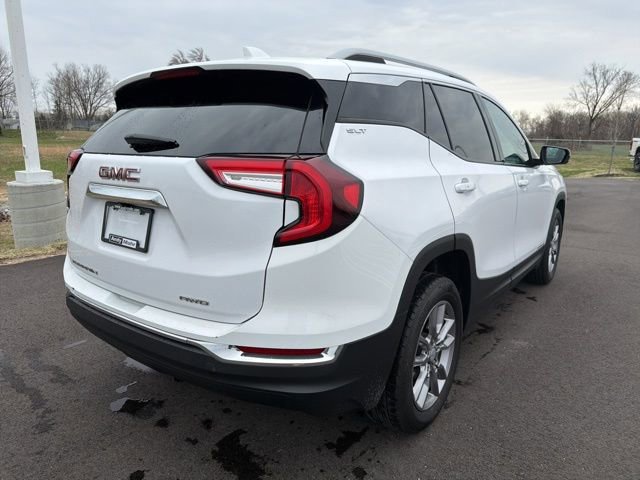 Used 2022 GMC Terrain SLT image 4