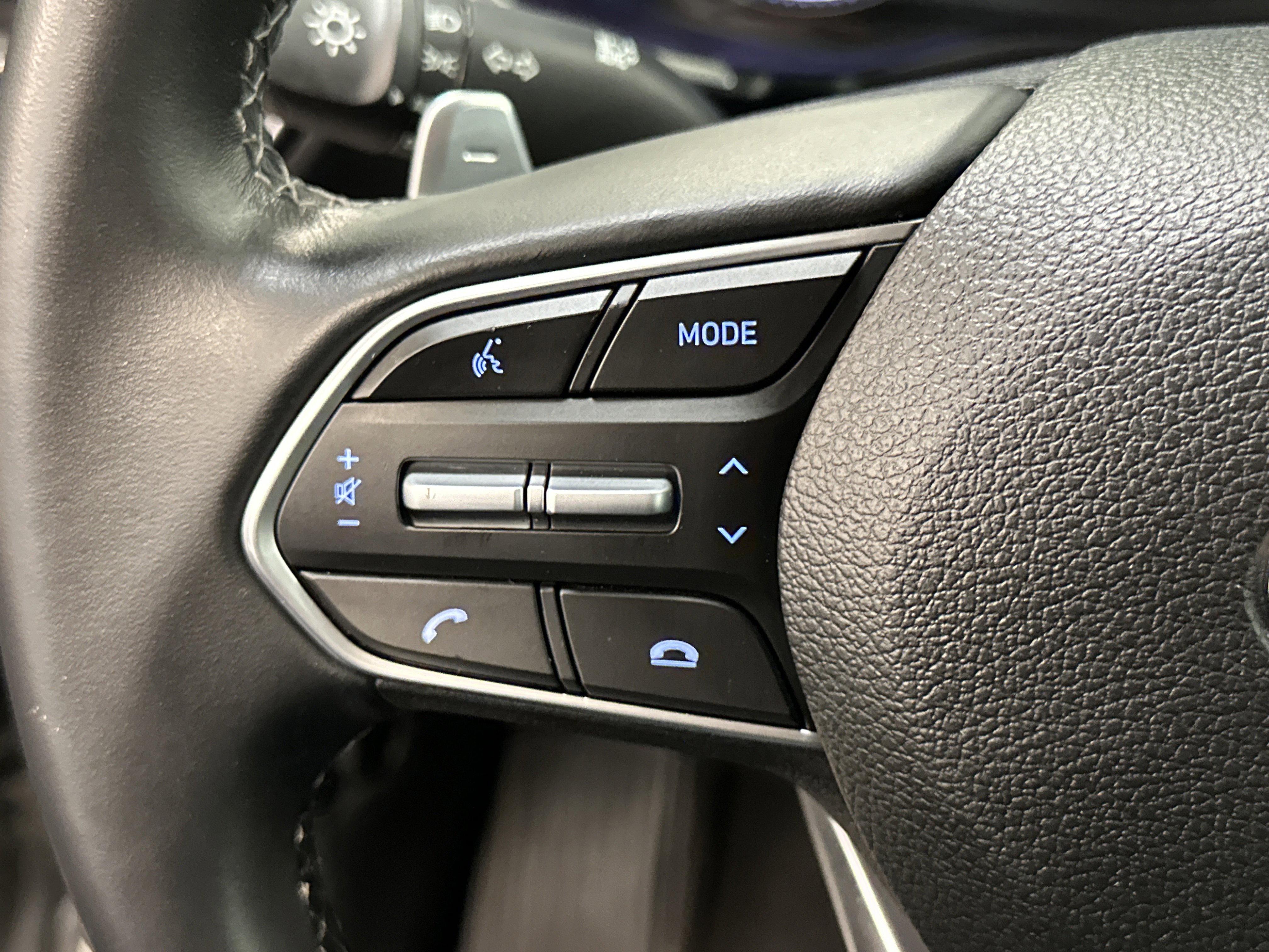 Used 2023 Hyundai Santa Fe SEL image 33