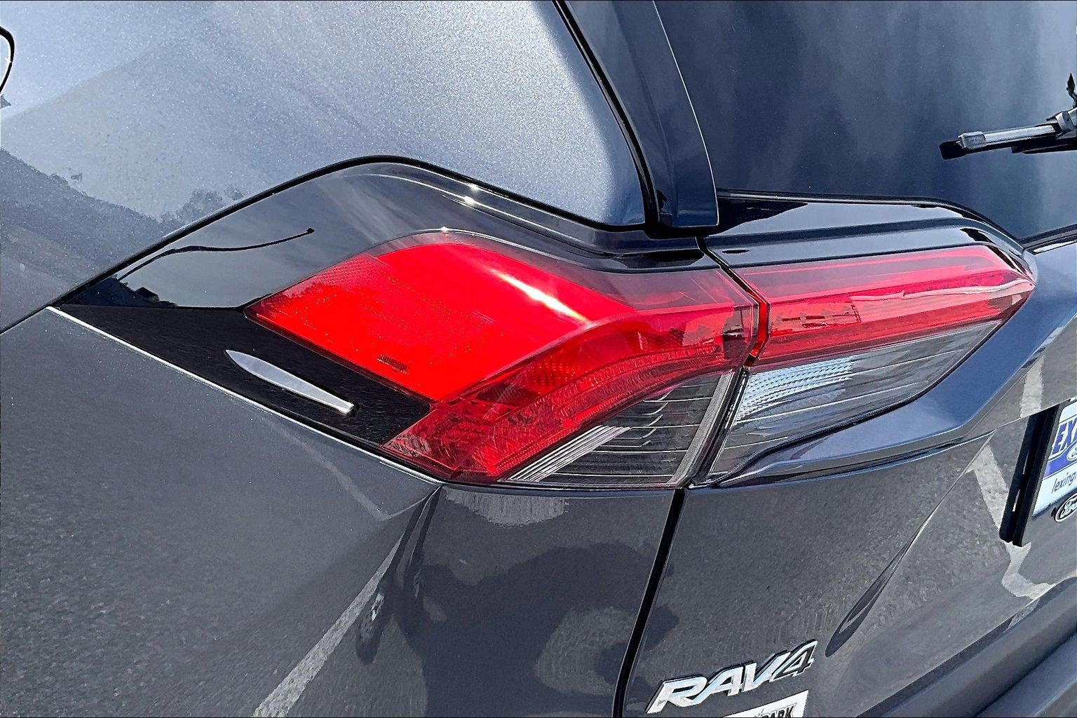 Used 2021 Toyota RAV4 XLE w/ Convenience Package AWD/4WD image 23