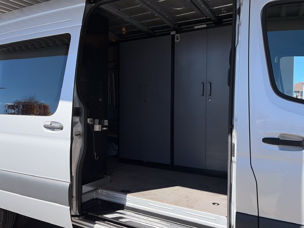 Used 2024 Mercedes-Benz Sprinter 3500 image 29