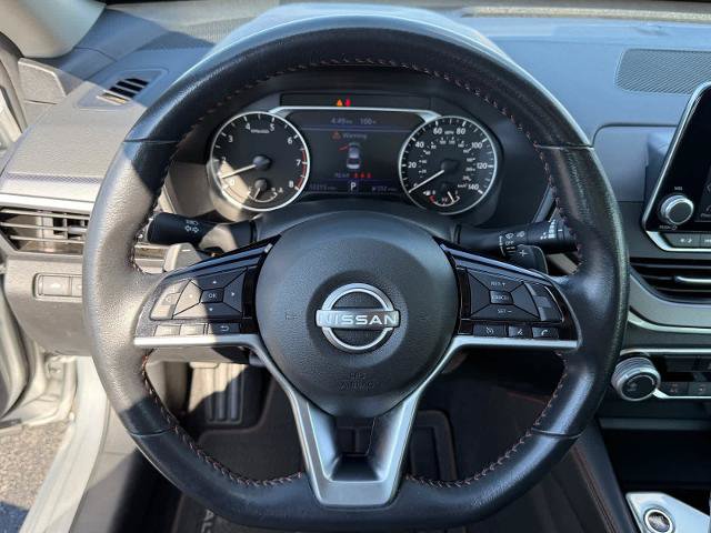 Used 2024 Nissan Altima 2.5 SR FWD image 14