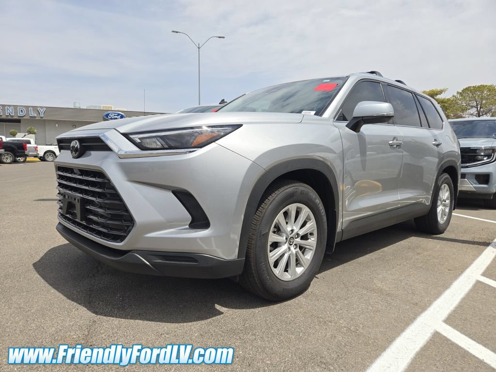Used 2026 Toyota Grand Highlander AWD image 2