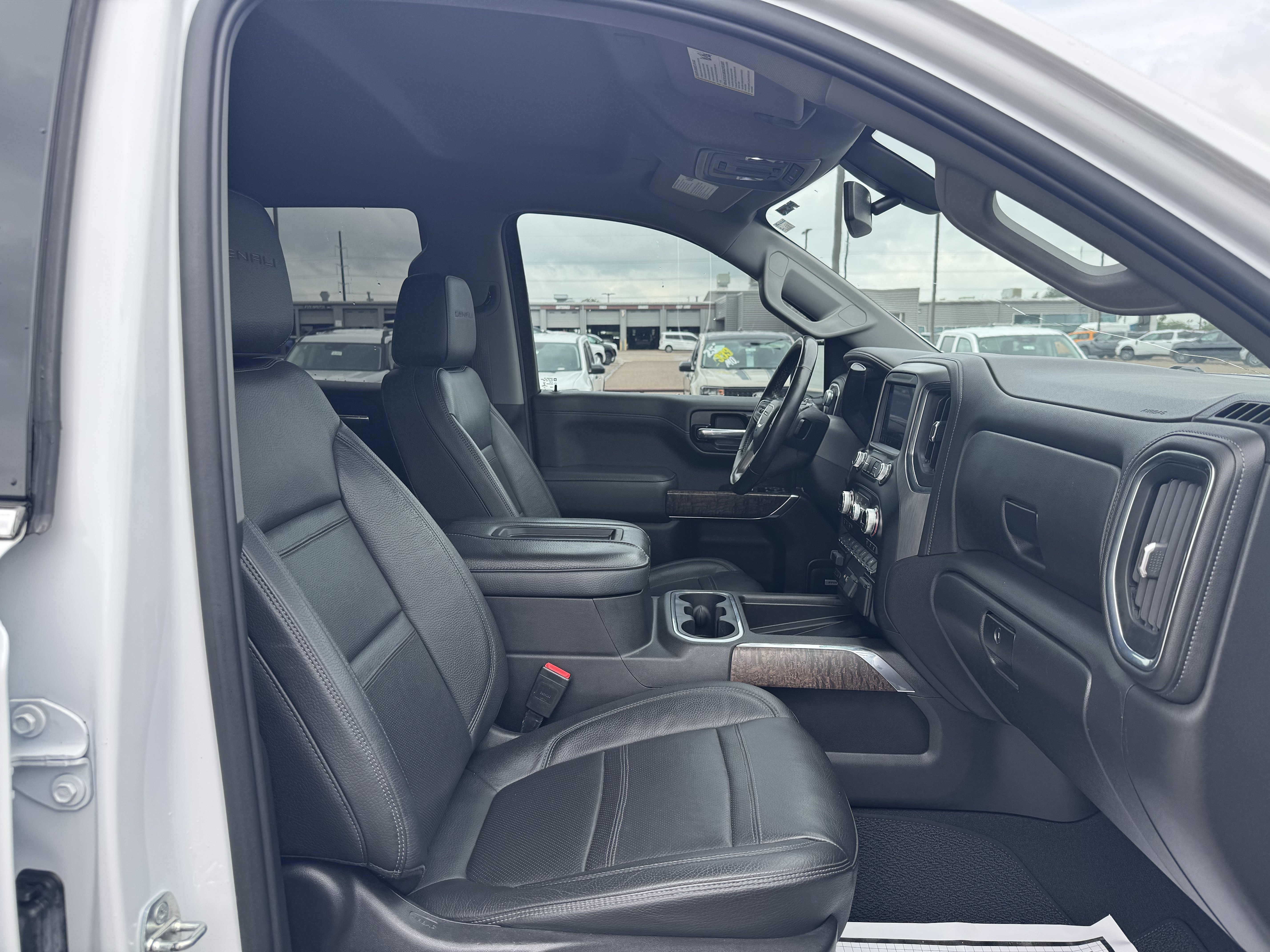 Used 2022 GMC Sierra 1500 Denali RWD image 34