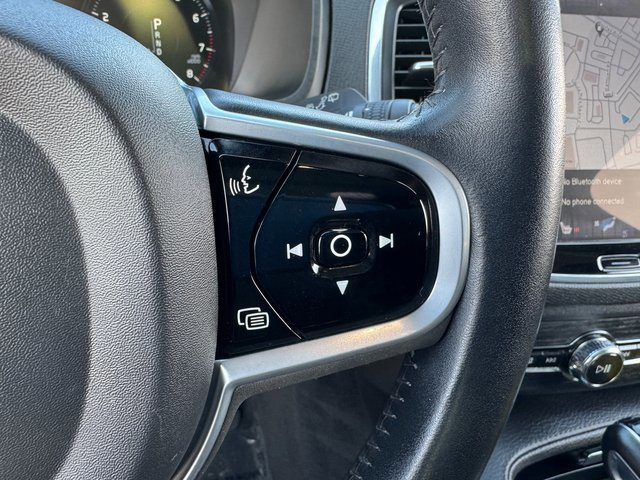 Used 2020 Volvo XC90 T6 Momentum w/ Protection Package Premier image 23