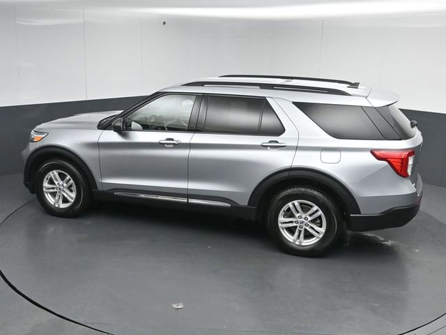 Certified 2022 Ford Explorer XLT w/ Equipment Group 202A image 11