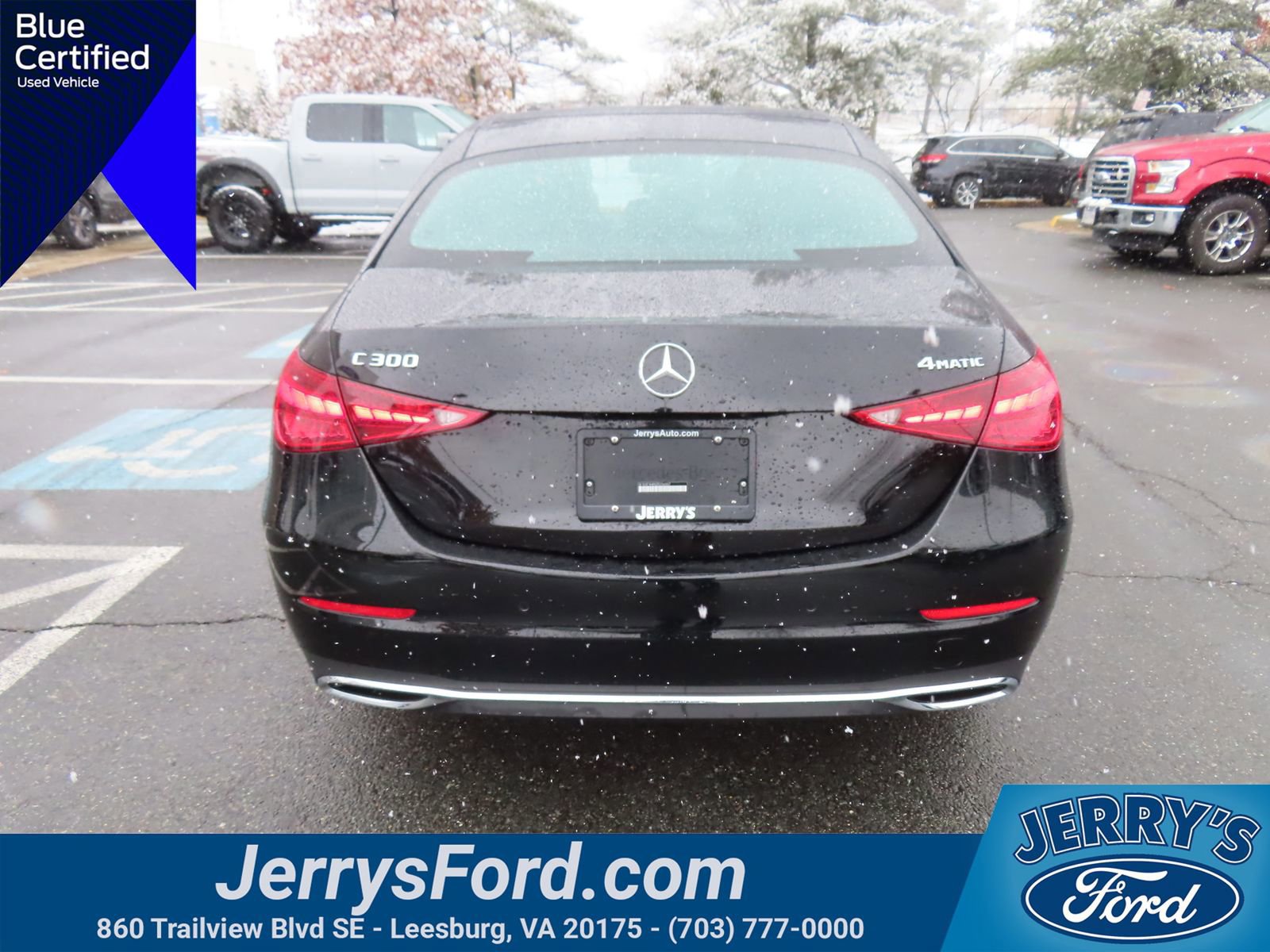 Used 2025 Mercedes-Benz C 300 4MATIC Sedan image 5