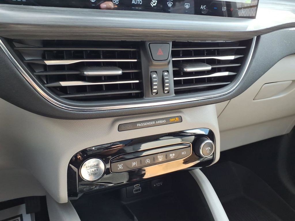 Certified 2024 Ford Escape Platinum image 23