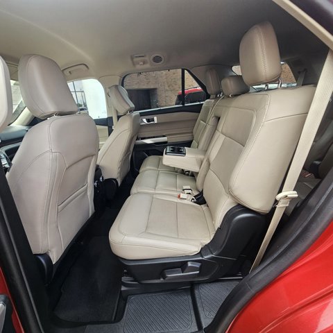 Certified 2023 Ford Explorer Limited image 13