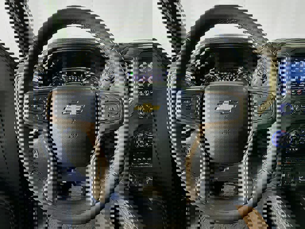 Used 2019 Chevrolet Silverado 1500 High Country w/ Technology Package image 19