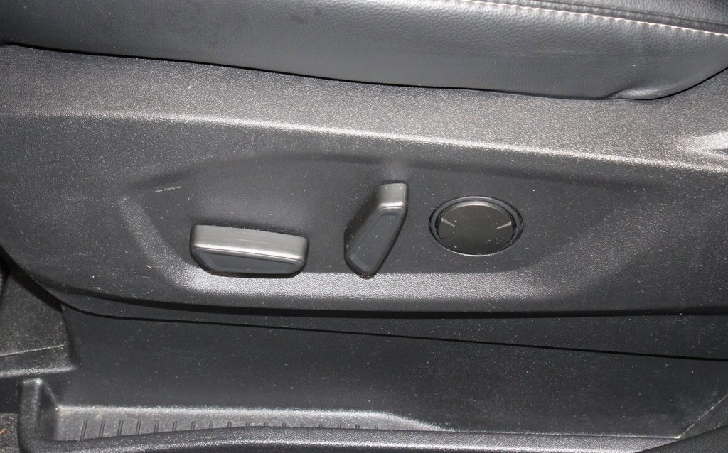 Certified 2024 Ford Edge SEL image 24