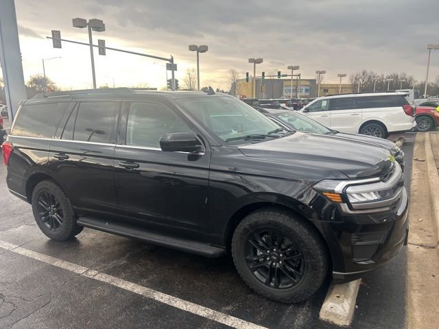 Certified 2024 Ford Expedition XLT image 1